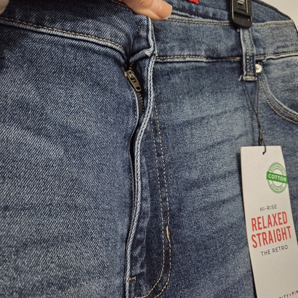 Celebrity Pink Hi-Rise Relaxed Straight The Retro Plus Size Denim Jeans Size 24 - Picture 7 of 11